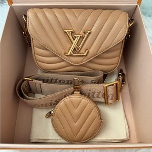 Louis Vuitton New Wave Pochette